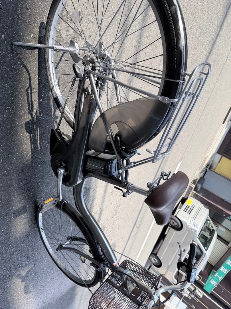 大阪府　ヤマハ　電動アシスト自転車 シティタイプ シルバー
