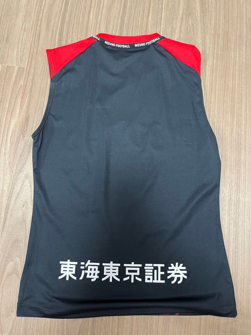 Mizuno 名古屋グランパス ノースリーブシャツ Lサイズ（非売品)