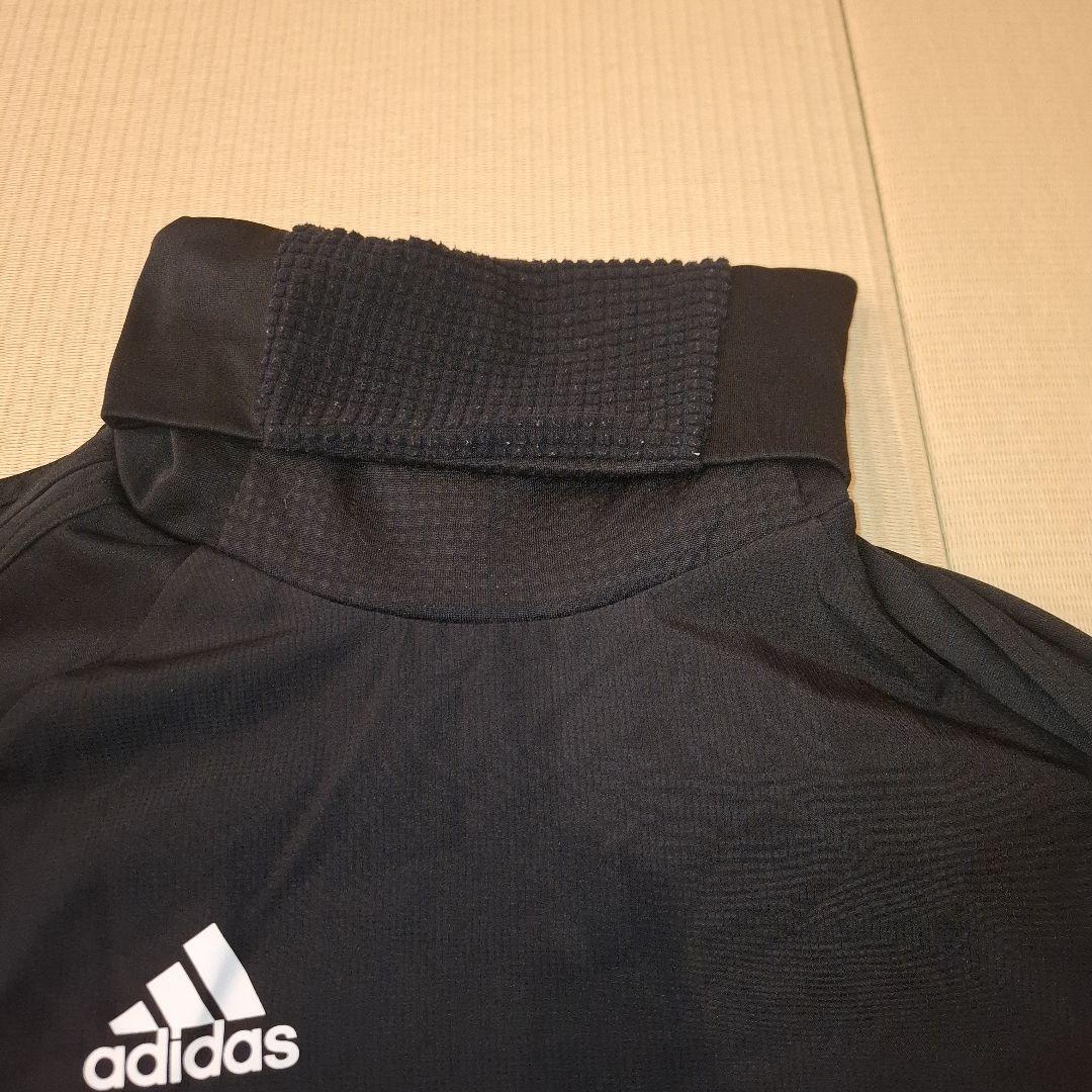 アディダス　トレーニングウェア