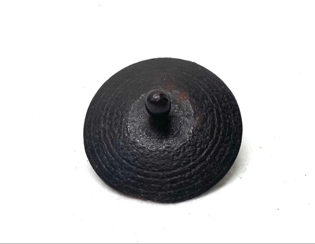 人間国宝 「釜師 鈴木盛久 (繁吉) 作」 日の丸形 小鉄瓶 500g