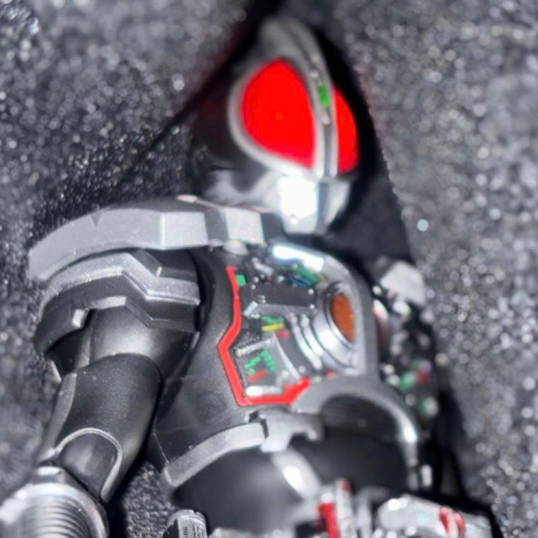 発光改造済　真骨彫　仮面ライダーファイズ　アクセルフォーム　ファイズアクセル