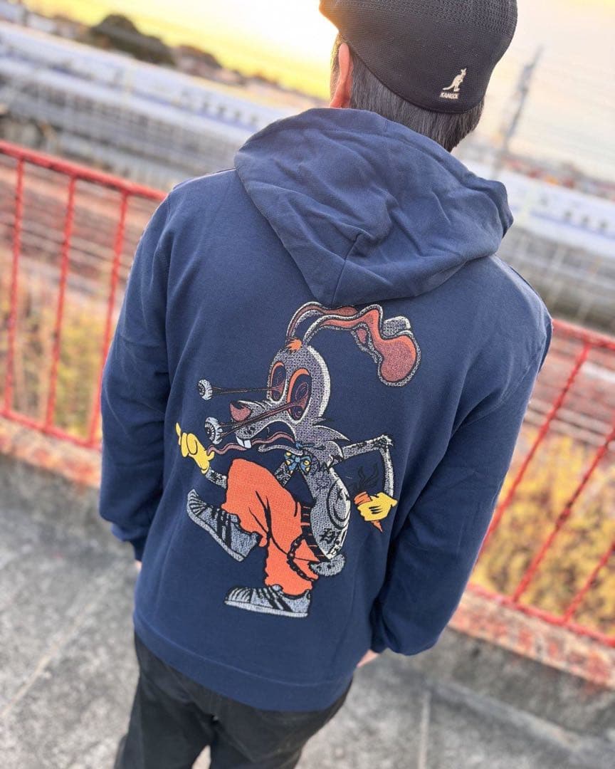 新品未使用 BLINK-182 / Roger Rabbit パーカー Lサイズ