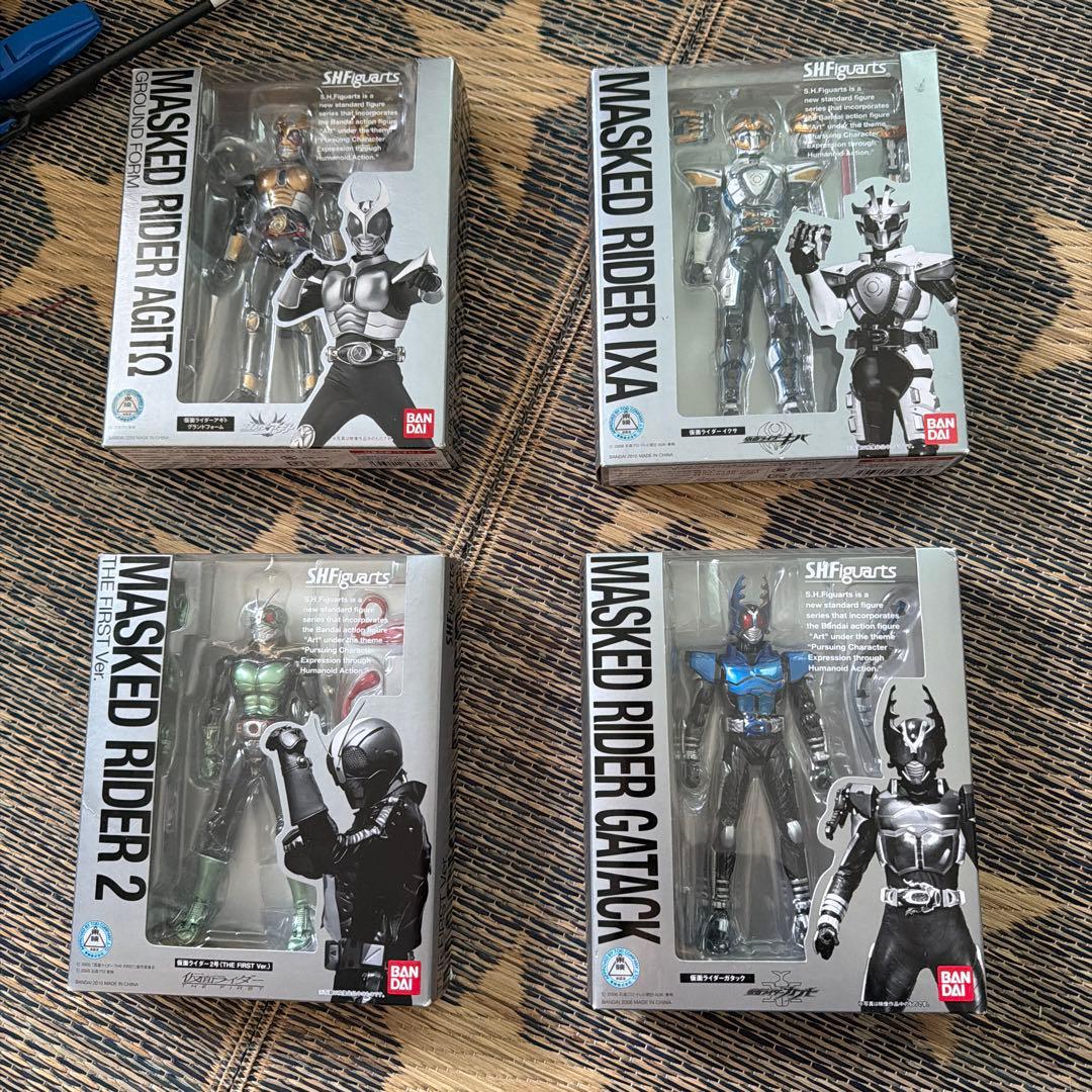 S.H.Figuarts 仮面ライダー　4体