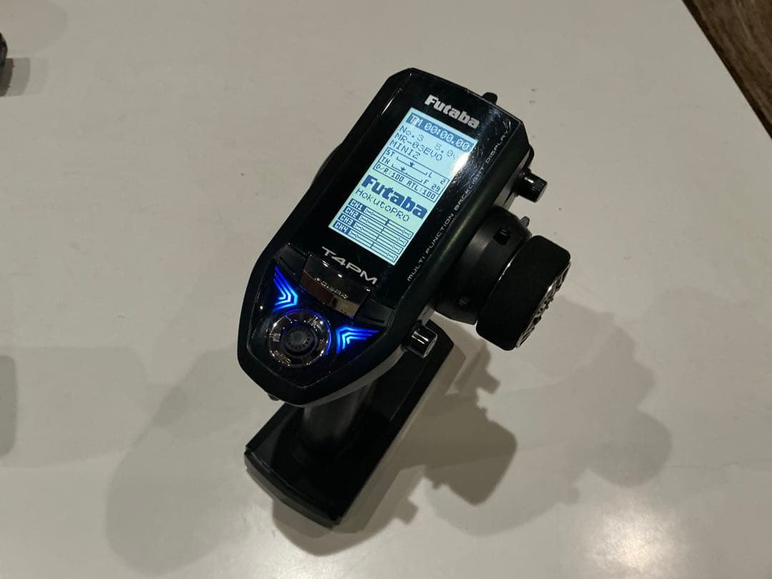 Futaba 4PM ラジコン送信機