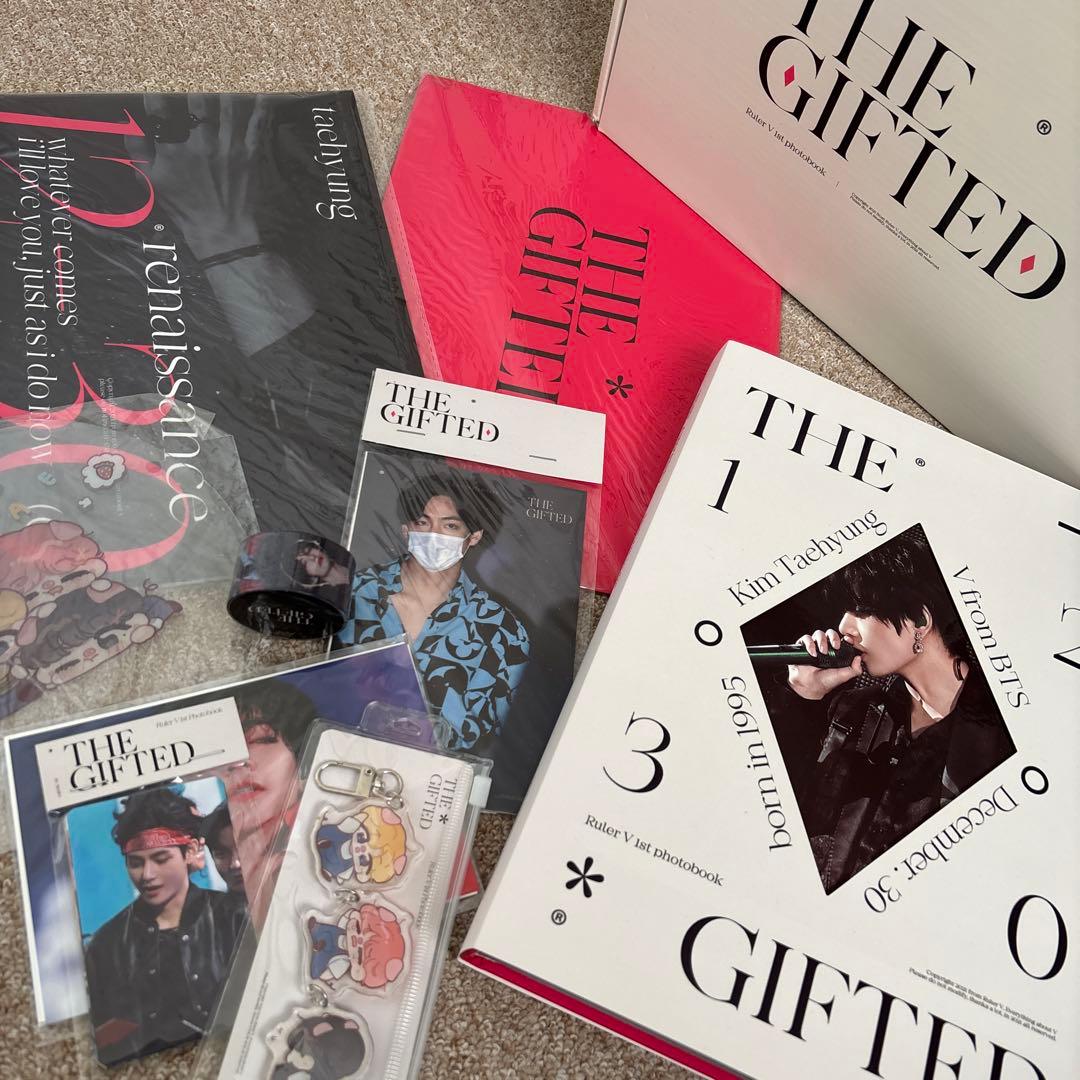 BTS V マスター　写真集セット　THE GIFTED