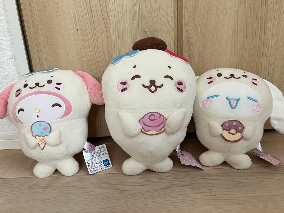 新品未使用タグ付き　しろたん×サンリオキャラクターズドールBIGタイプ9個セット