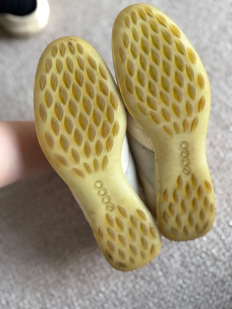 Ecco ベージュ スニーカー 女性用