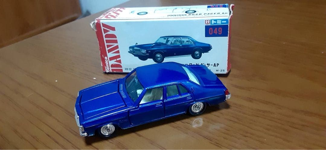トミカダンディ　4台セット　クラウン　ロードペーサー　セドリック