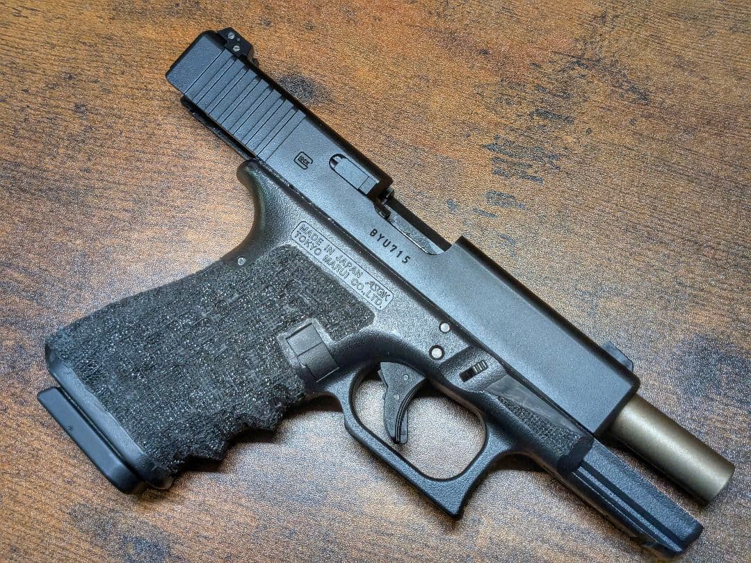 東京マルイ　グロック19 Gen3 ガスブローバック　TLG19予備マガジン付属