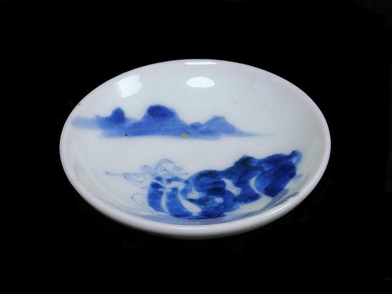 古伊万里　染付　笛吹童子に牛の図　豆皿　C873AS-BWn