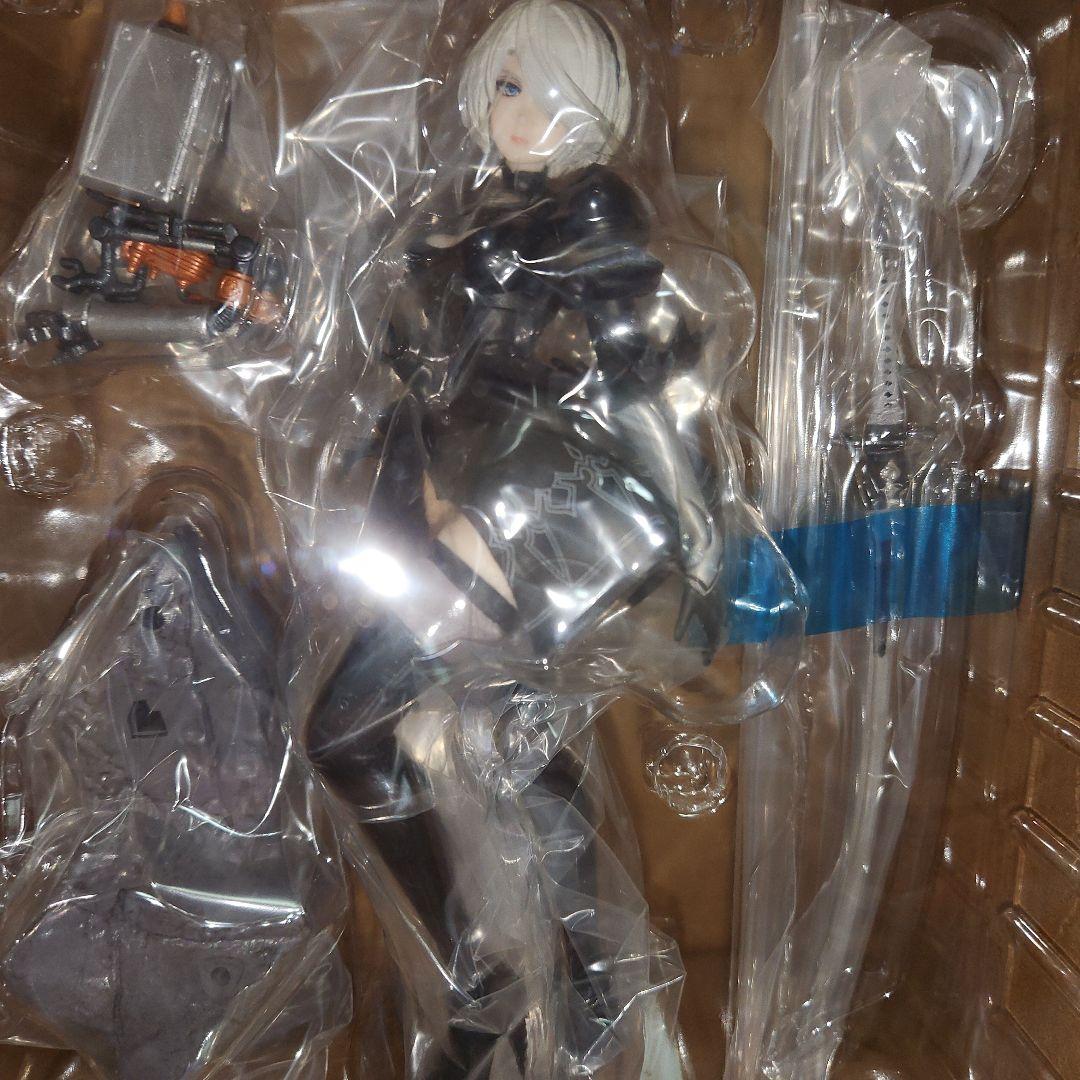 NieR:Automata　2B　まとめてフィギュア　#白るまんどのフィギュア