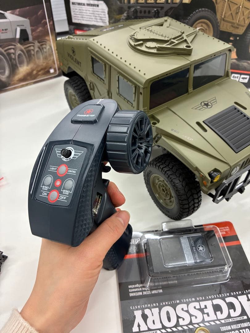 戦車 大型 ラジコン オフロード ミリタリー RCかー 人気 34cm 4WD