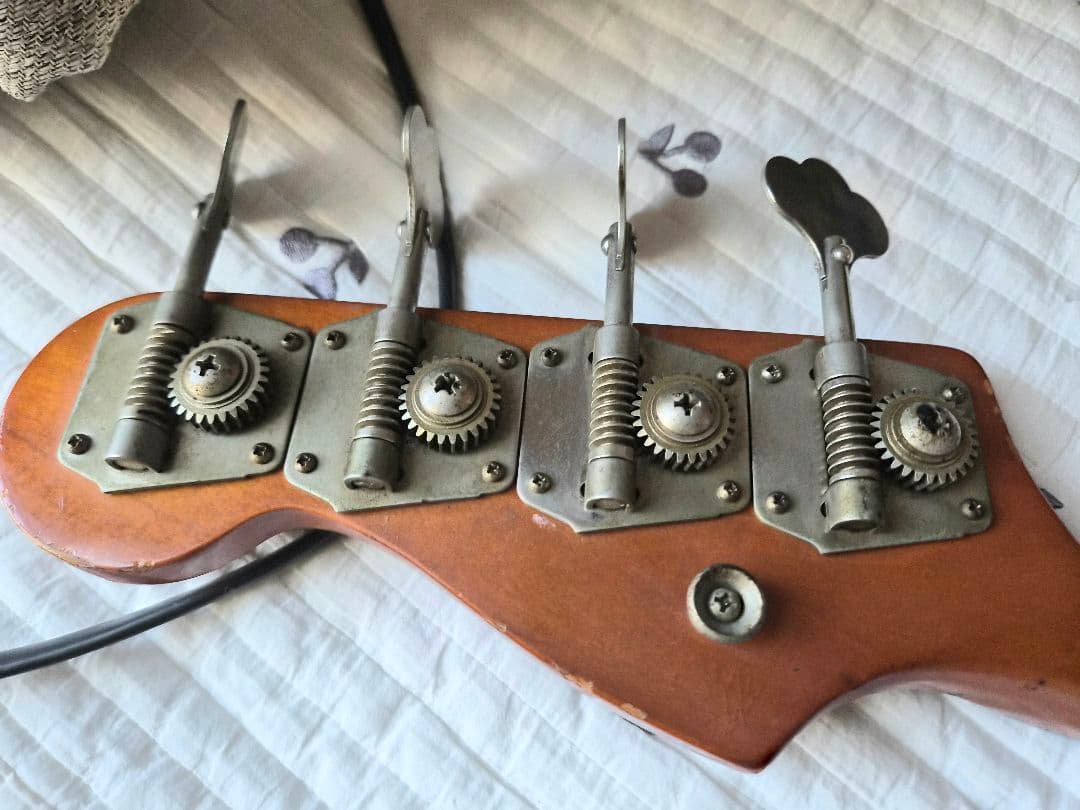ベース Fender Jazz Bass american vintage 1990