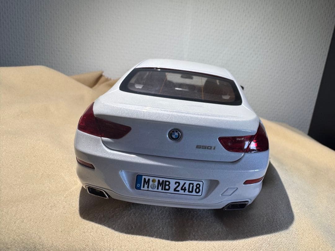  650i ミニカー ホワイト