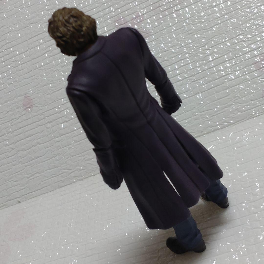 S.Hフィギュアーツ 　ジョーカー( The Dark Knight)