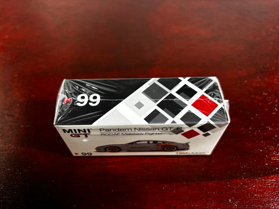 か*ー様 MINI GT No.99 GT-R malataw fighter