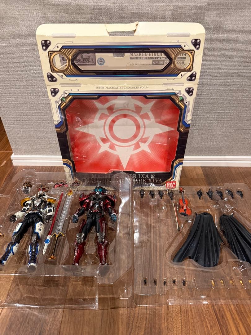 SIC 仮面ライダーイクサ&ダークキバ SIC 仮面ライダーゾルダ&タイガ