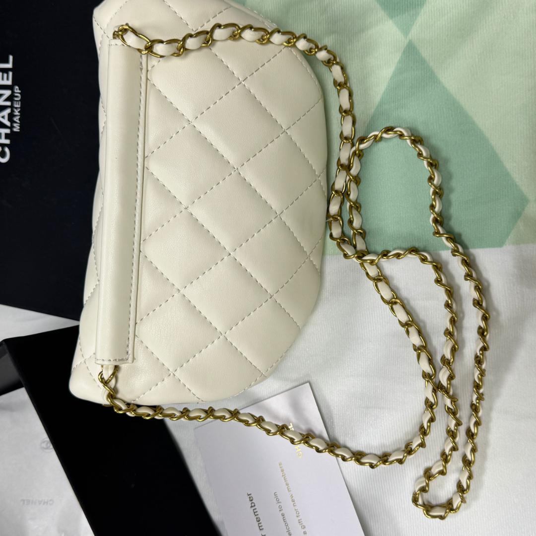 希少 非売品✨ ホワイトショルダーバッグoiw