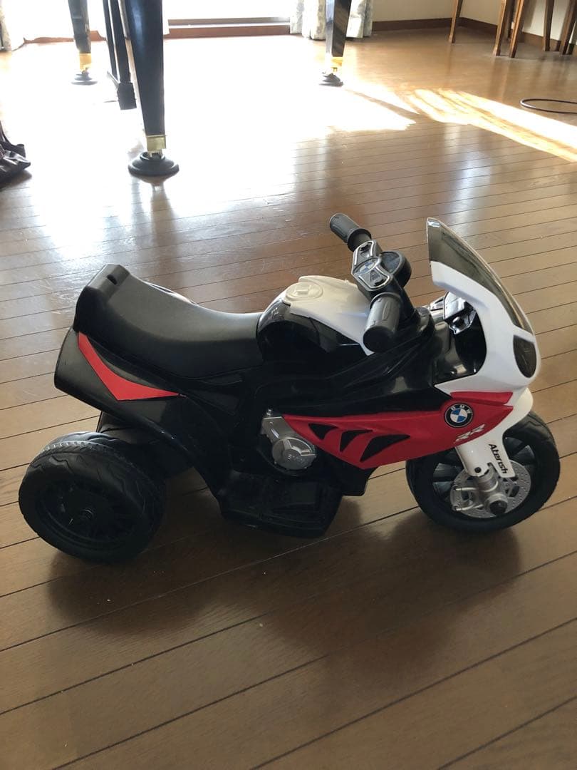 乗り物  男の子 バイク 電動 充電式