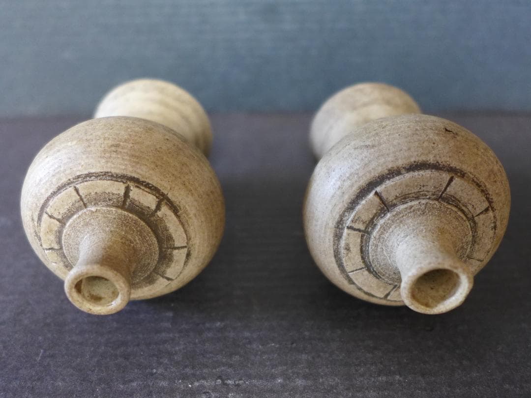 蔵出し　時代物　古瀬戸　大変古い酒器　酒器一対　小壺　白釉薬　古美術　骨董