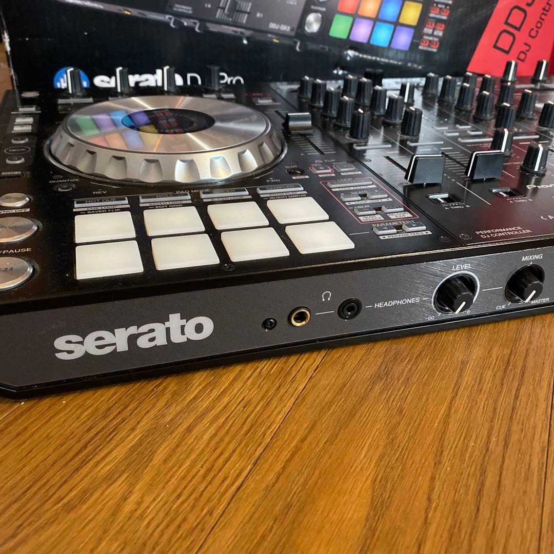 Pioneer DJ DDJ-SX3 コントローラー