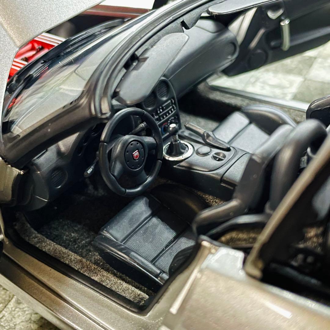 1/18 AUTOart ダッジ バイパー SRT-10 コンバーチブル