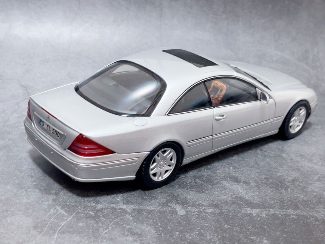 オートアート 1/18 メルセデスベンツ CL500