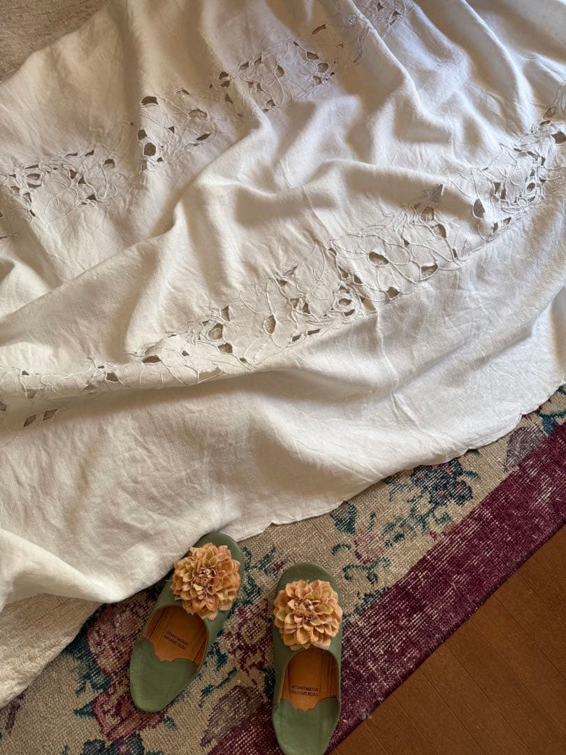 フランスアンティークஐ⋆*くったり素敵なくりぬき刺繍のクロス