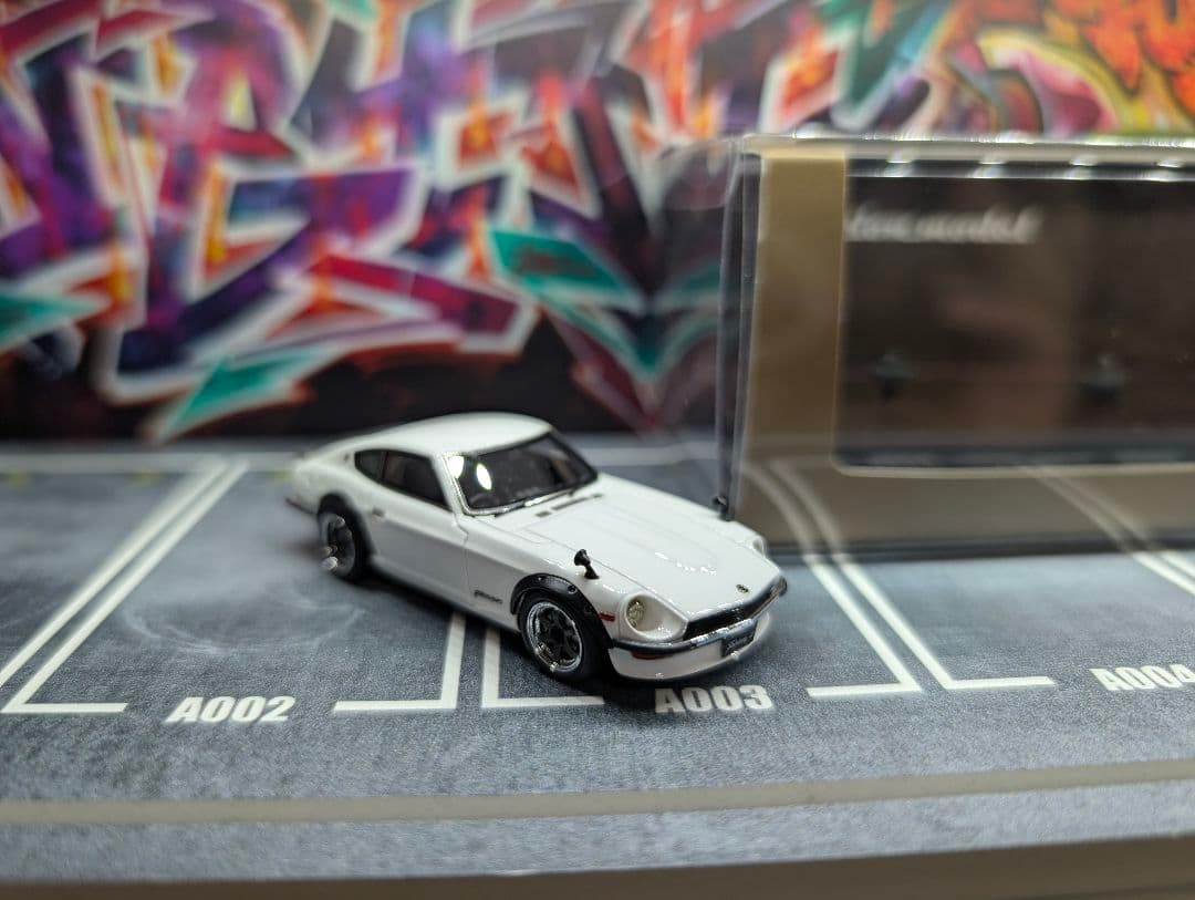イグニッションモデル Datsun 240Z ホワイトミニカー