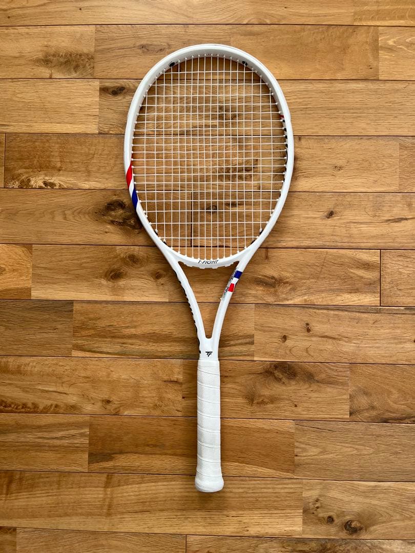 【2025年モデル】美品 テクニファイバー T-FIGHT 305S グリップ2