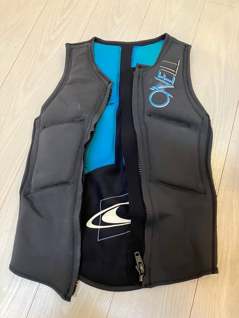O'Neill インパクトベスト