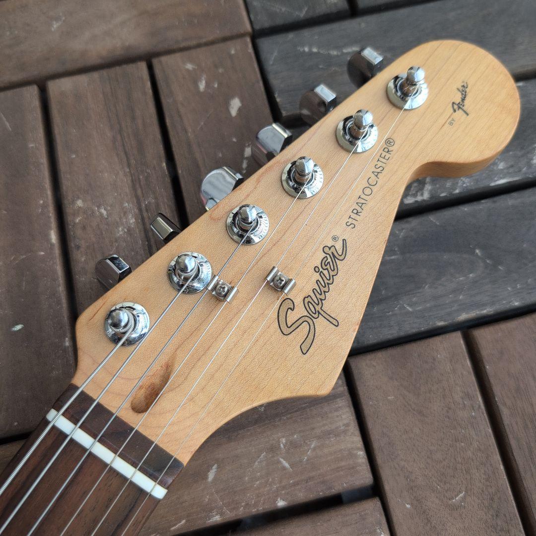 人気のSquier by FENDER ストラト 状態良し！