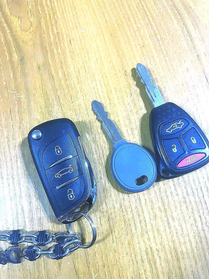 クライスラー300C HEMI5.7ℓ車検令和8年6月迄