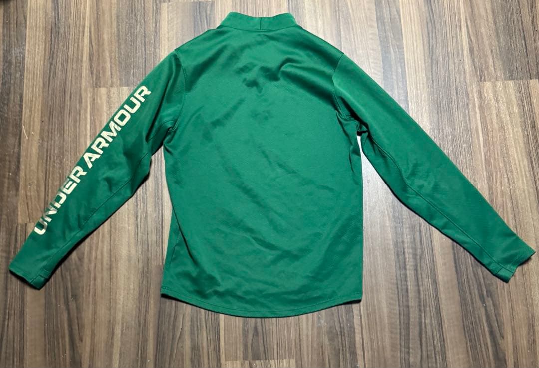 Under Armour サッカーウェア 緑色 長袖