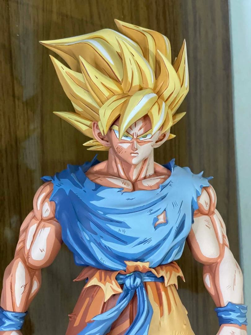 ドラゴンボールフィギュア超サイヤ人 孫悟空 リペイント品