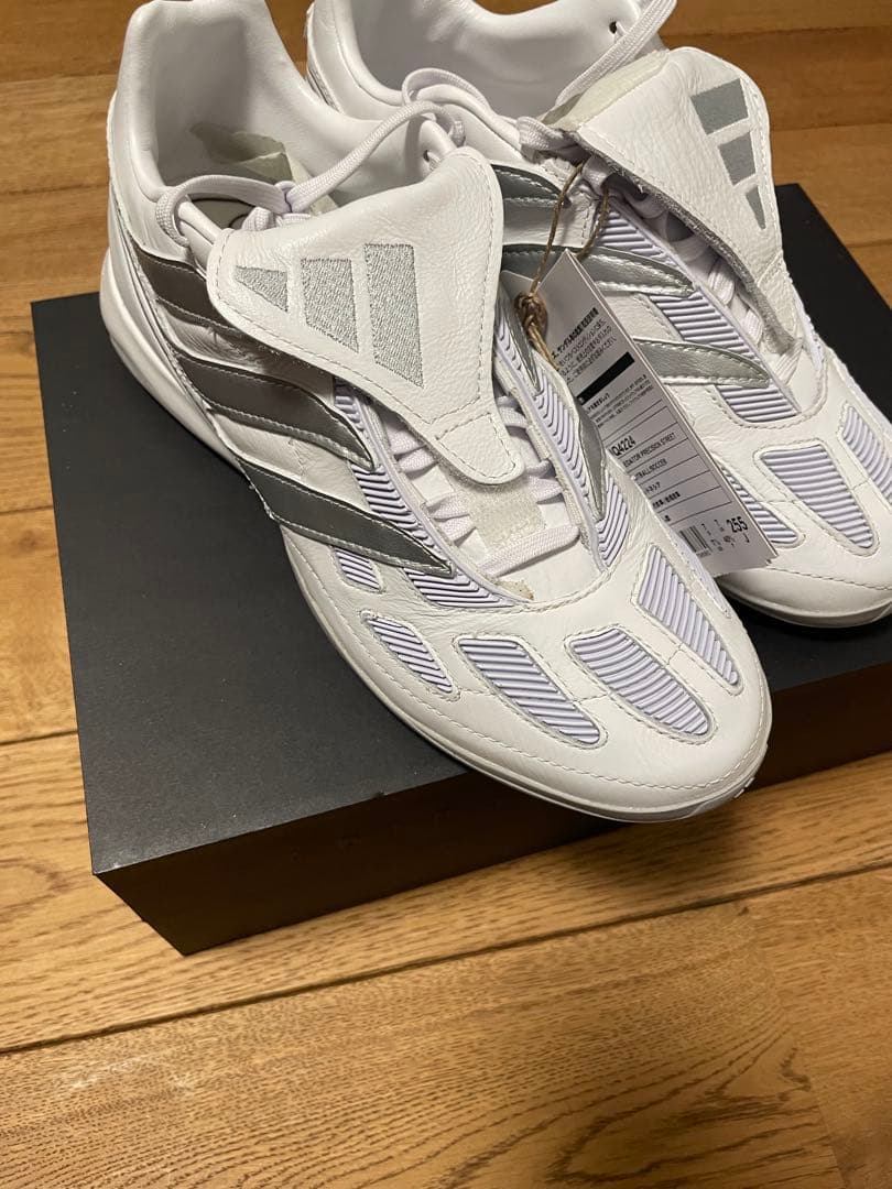 （MARU）【新品未使用】adidas プレデタープレシジョン