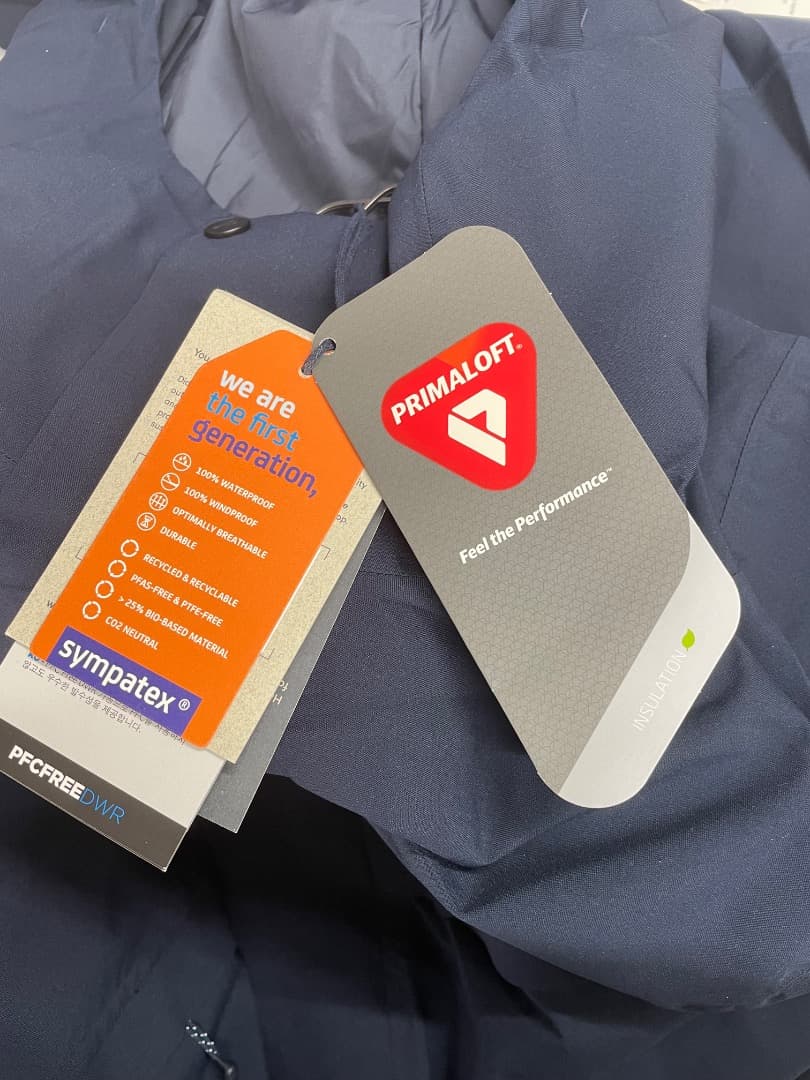 セール！！定価約57600円【新品　未使用品】スキーウェア