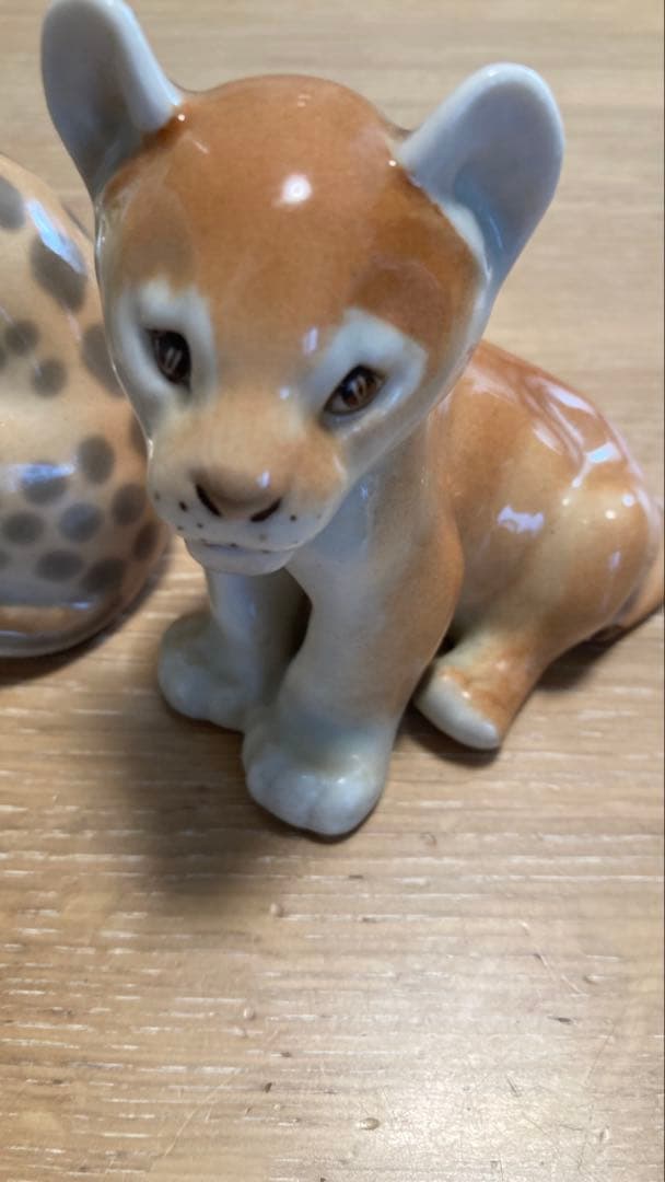 希少　ロモノーソフ　陶器製ヒョウと子ライオンフィギュアセット