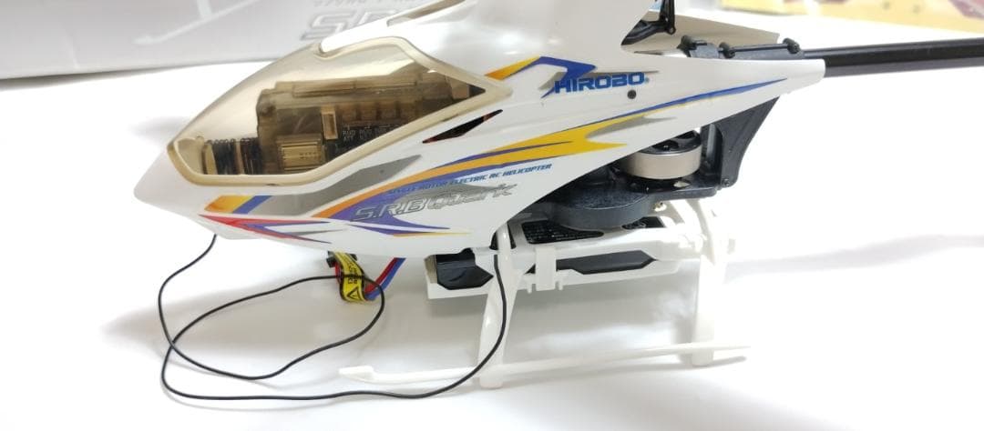 HIROBO　S.R.B　Quark　STD　ラジコンヘリ