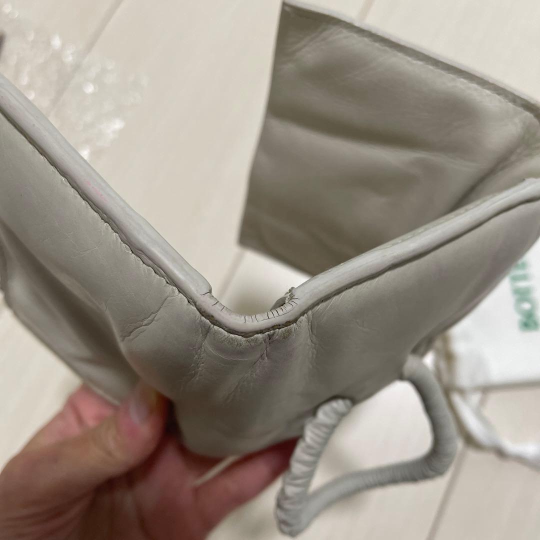 ボッデガの珍しいホワイトグレーのお財布！