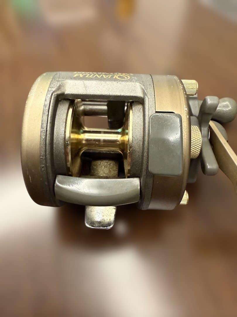 QUANTUM IRON ベイトリール