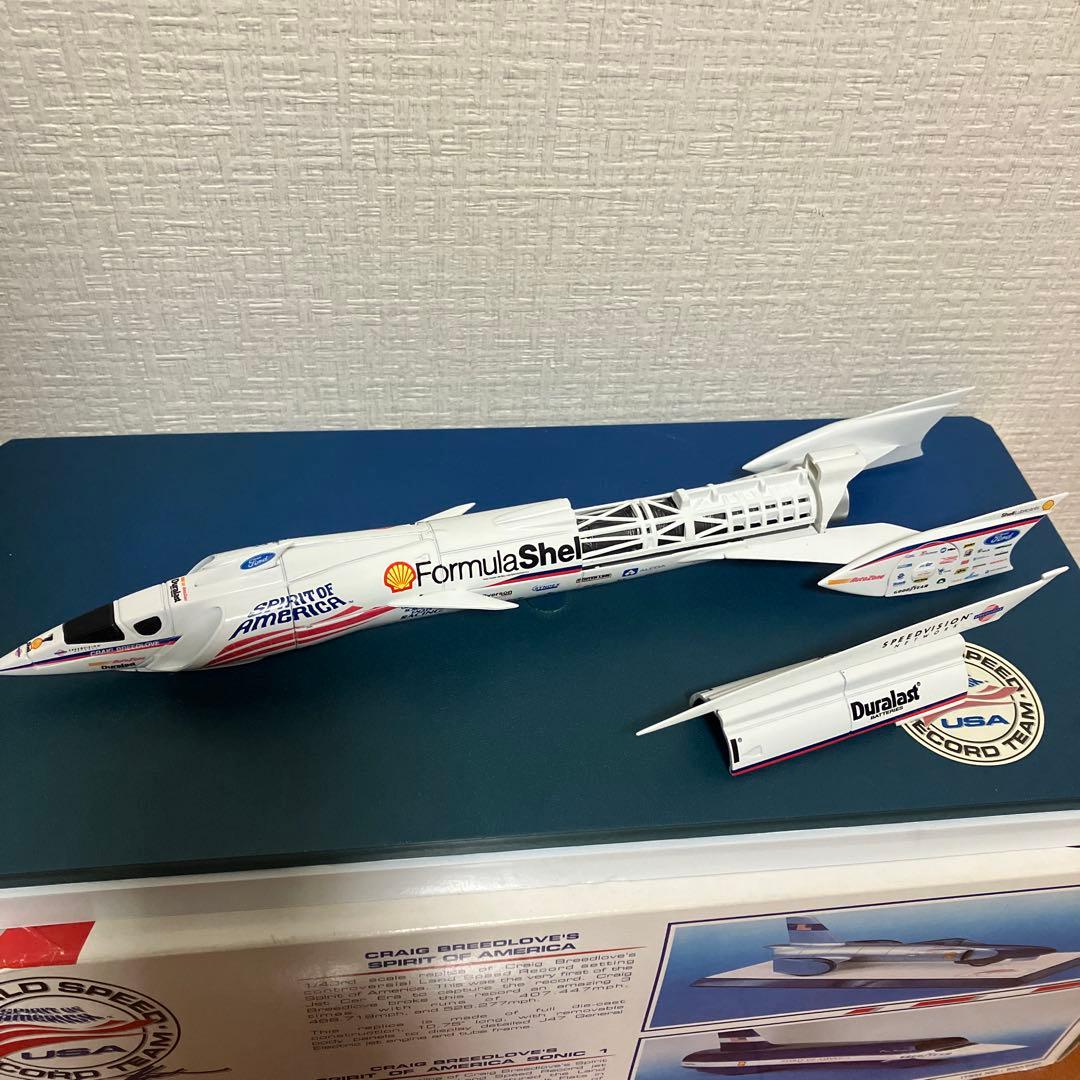 ミニカー SPRIT OF AMERICA LAND SPEED JET CAR 1/43