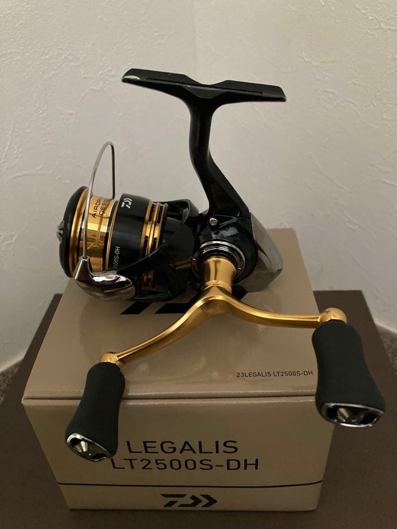 ダイワ 23 レガリス LT2500S-DH 美品