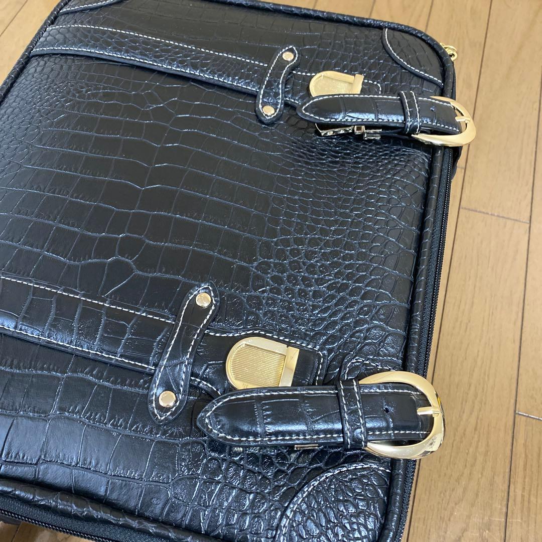 スワニー　キャリーケース クロコダイル型押し　18L スーツケース　トランク