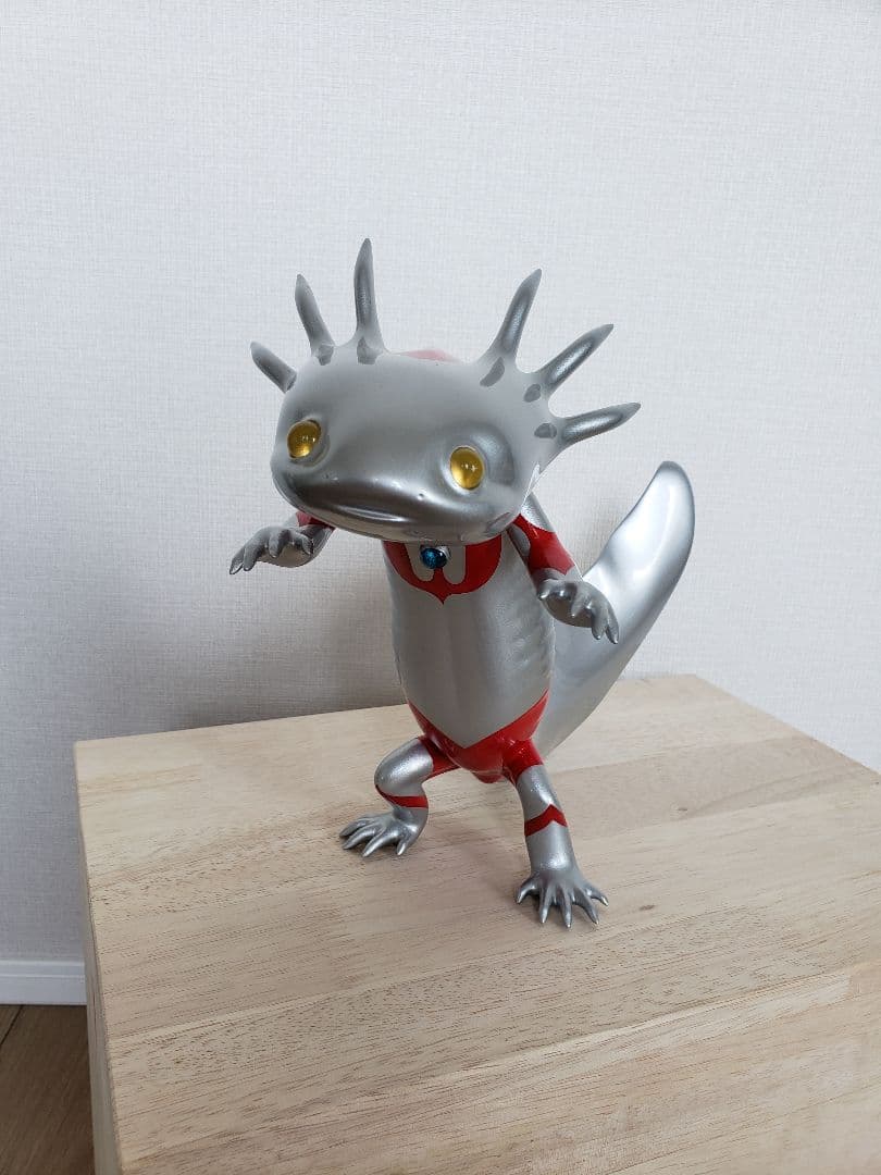 ウルトラマン　井上祐起　salamander　[HERO]