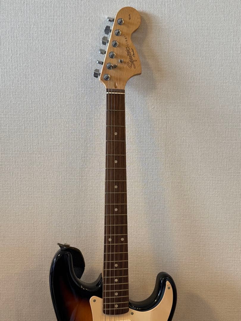 エレキギター Squier Stratocaster 付属品付き