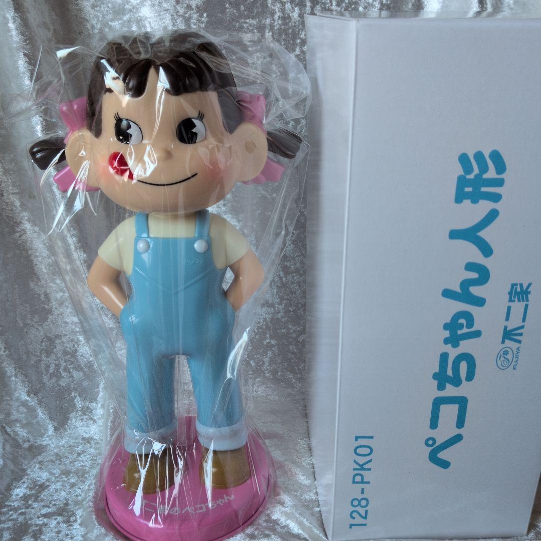 ペコちゃん フィギュア　首振りペコちゃん