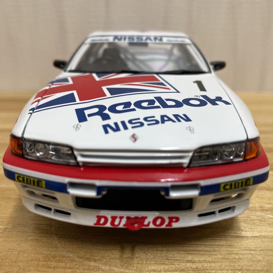 1/24 リーボックスカイラインR32