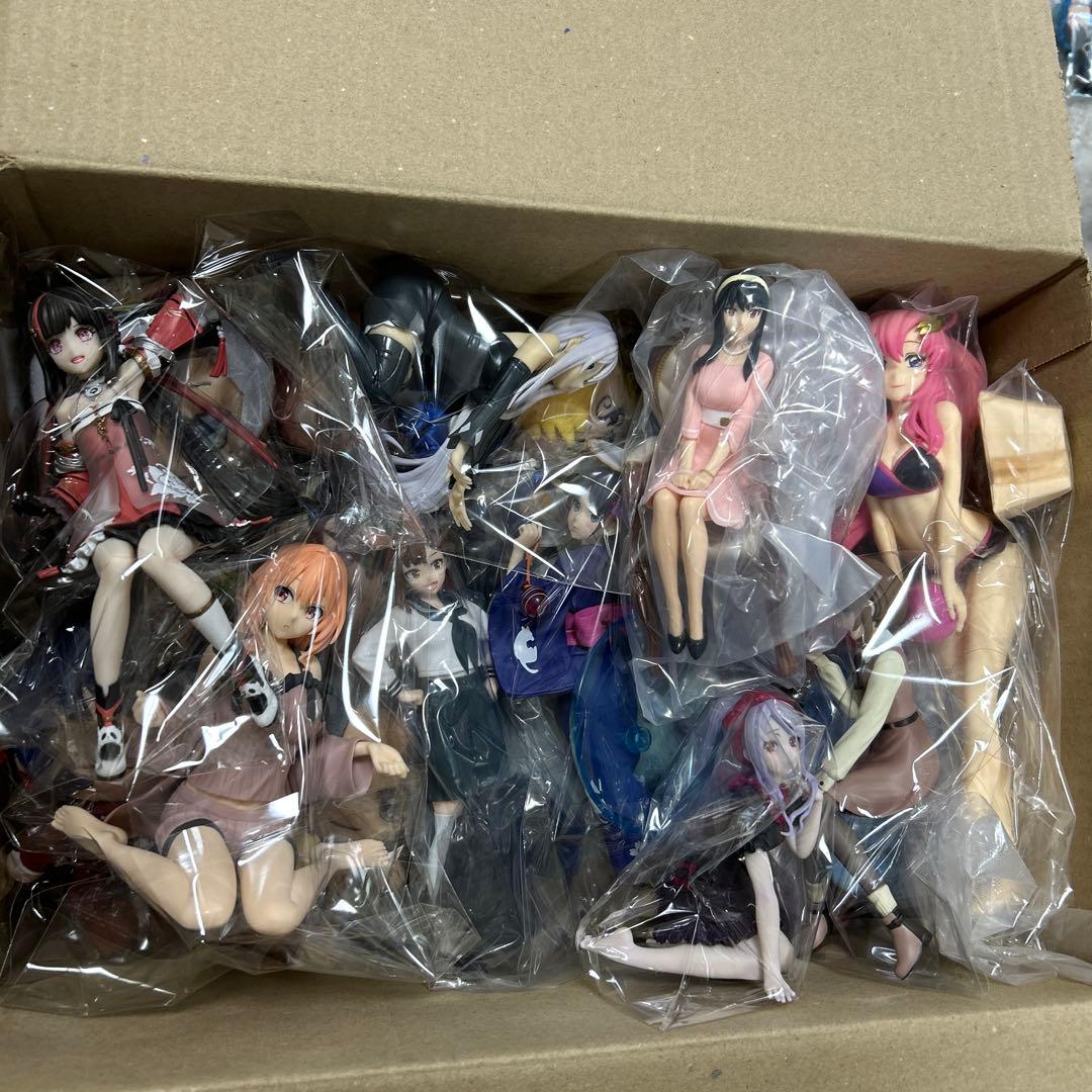 キャラクターグッズまとめ売り　漫画　アニメ　グッズ　セット　おまとめ　210個
