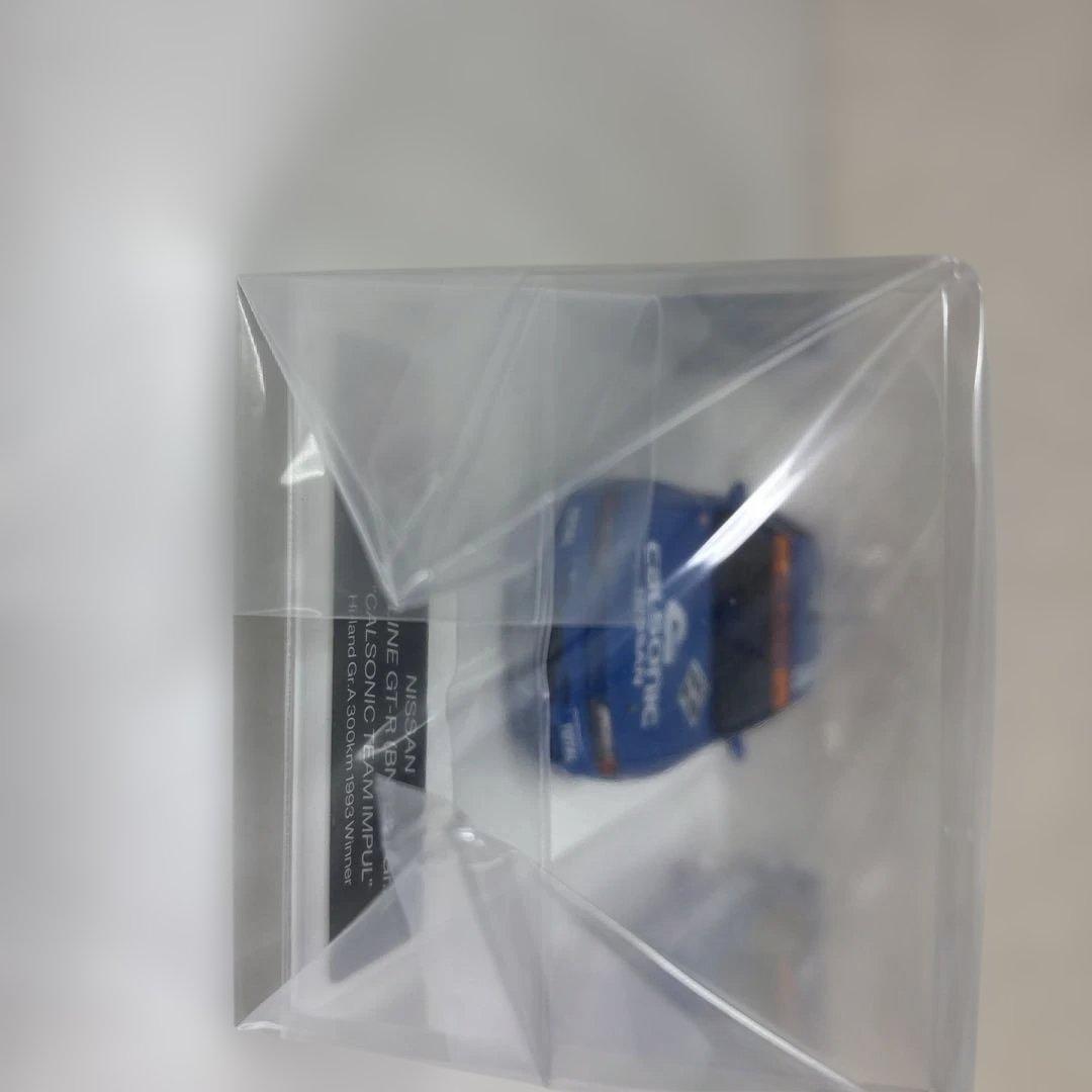 Calsonic Nissan 12 ミニカー 1/64